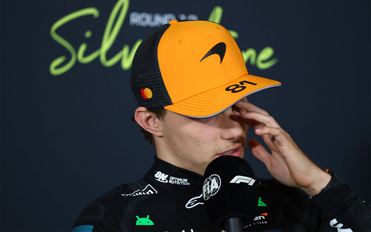 決勝レース後のトップ3会見に出席する2位のオスカー・ピアストリ(マクラーレン)、2025年7月6日(日) F1イギリスGP決勝(シルバーストン・サーキット)