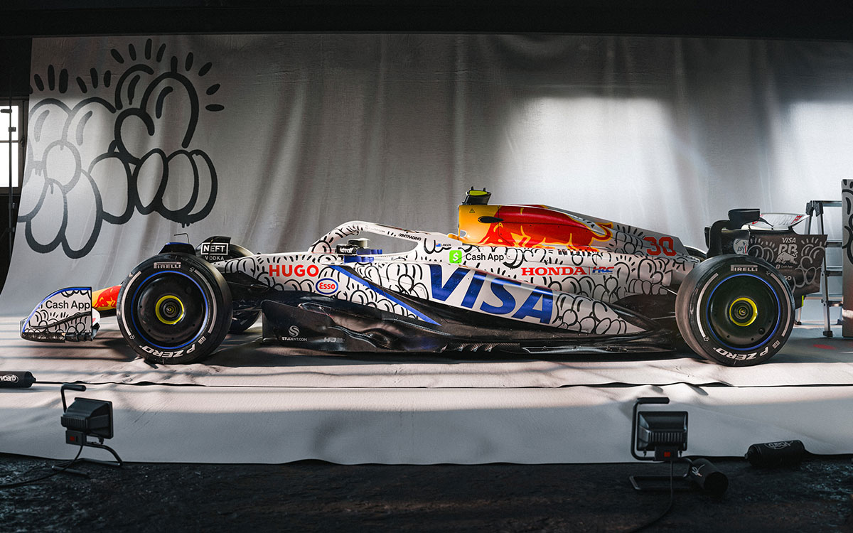 Slawnデザインのスペシャルリバリーが施された2025年F1イギリスGPで投入されるVCARB 02 (6)