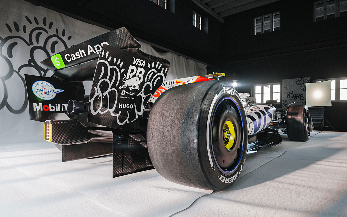 Slawnデザインのスペシャルリバリーが施された2025年F1イギリスGPで投入されるVCARB 02 (1)