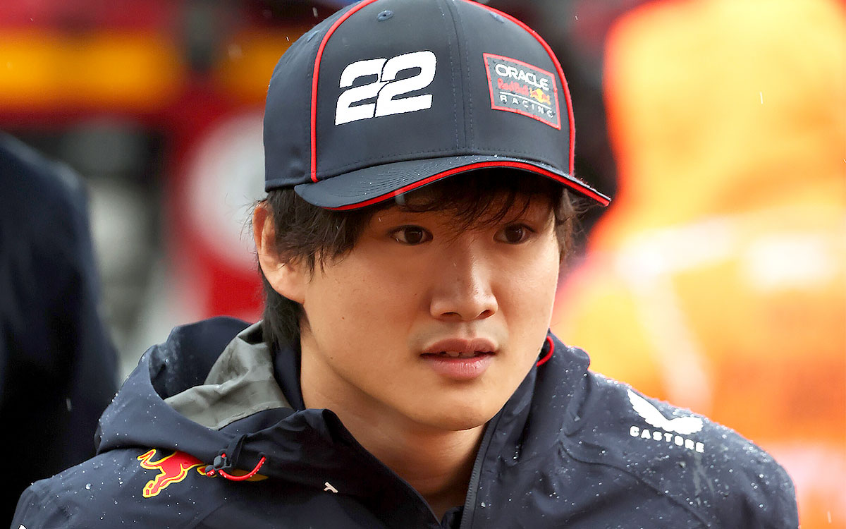 角田裕毅(レッドブル・レーシング)、2025年7月6日(日) F1イギリスGP決勝前のドライバーズパレードにて
