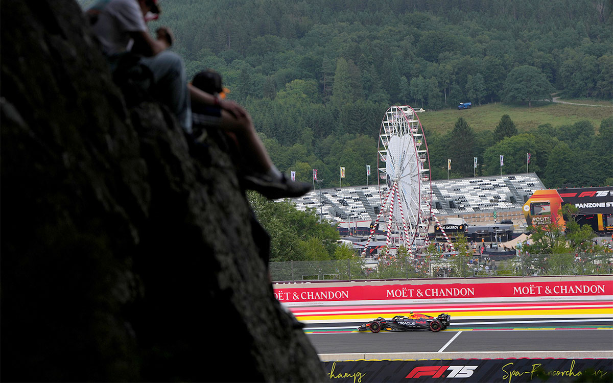 予選でレッドブルRB21をドライブする角田裕毅、2025年7月26日(土) F1ベルギーGP（スパ・フランコルシャン）