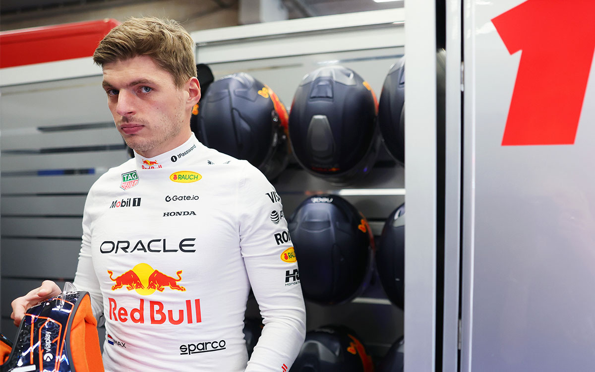 予選中を前にガレージで準備をするマックス・フェルスタッペン(レッドブル)、2025年7月26日(土) F1ベルギーGP(スパ・フランコルシャン)