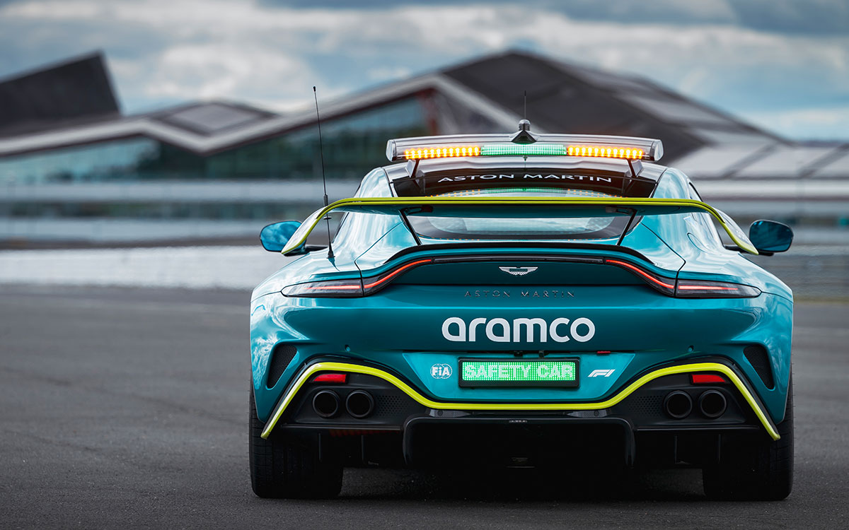 2025年F1オランダGPより新たに供給されるアストンマーチンのFIAセーフティーカー、新型「ヴァンテージS」、英国シルバーストン・サーキットにて (6)