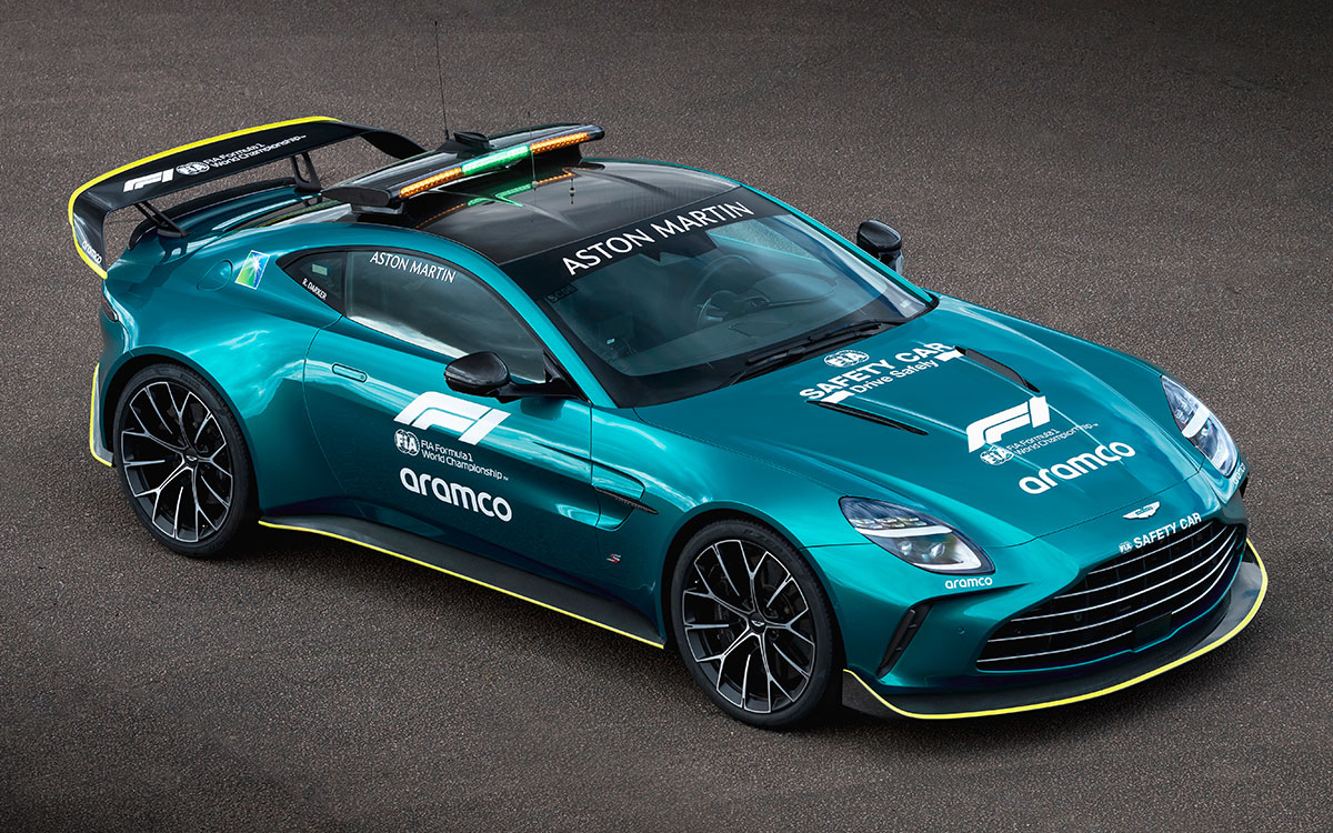 2025年F1オランダGPより新たに供給されるアストンマーチンのFIAセーフティーカー、新型「ヴァンテージS」、英国シルバーストン・サーキットにて (8)