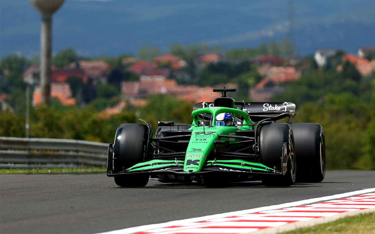 ザウバーC45でハンガロリンクを周回するポール・アーロン（アルピーヌ）、2025年8月1日(金) F1ハンガリーGPフリー走行1
