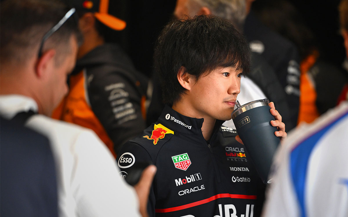 ドライバーズパレードに参加する角田裕毅(レッドブル)、2025年8月3日(日) F1ハンガリーGP決勝(ハンガロリンク)