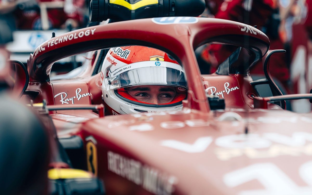 フォーメーションラップに向けてクルマに乗り込むシャルル・ルクレール（フェラーリ）、2025年8月3日(日) F1ハンガリーGP（ハンガロリンク）