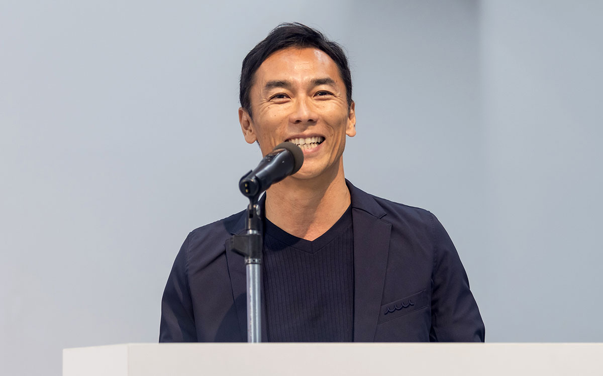 学校法人ホンダ学園の学生有志とともに第28回ラリー・モンテカルロ・ヒストリックにアンバサダー兼ドライバとして参戦することが発表された佐藤琢磨、2025年8月7日
