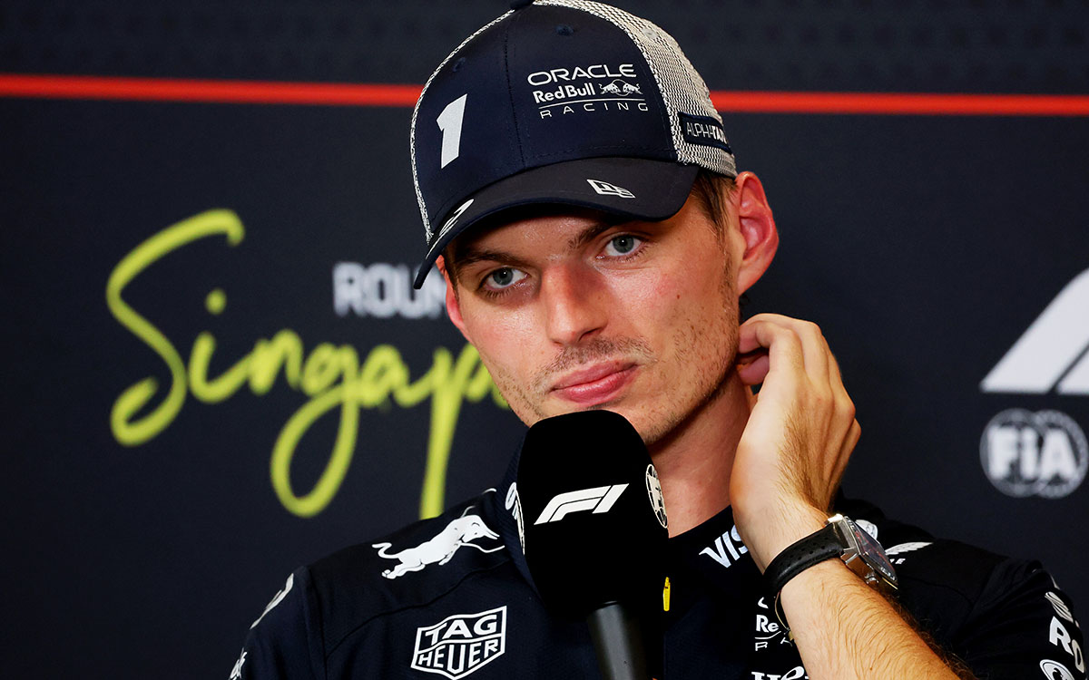 予選後の記者会見に臨む2番手マックス・フェルスタッペン（レッドブル）、2025年10月4日(土) F1シンガポールGP（マリーナベイ市街地コース）