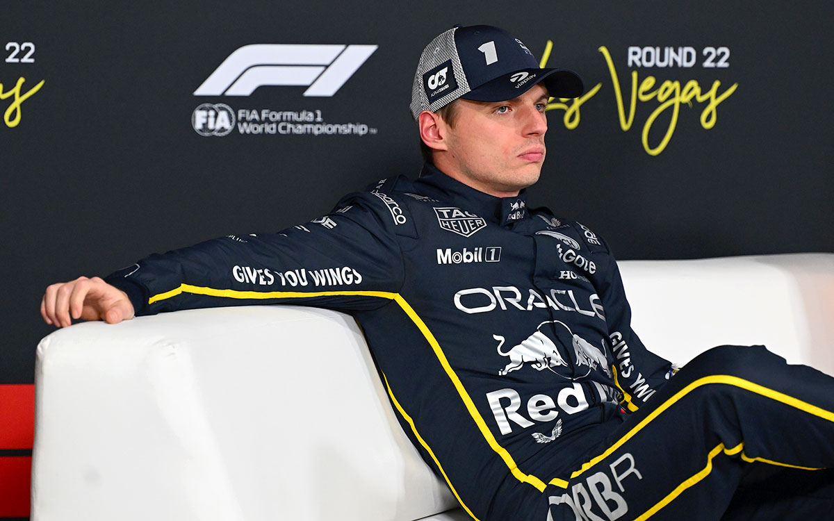 ドライバーズ会見に出席する予選2番手のマックス・フェルスタッペン（レッドブル・レーシング）、2025年11月21日(金) F1ラスベガスGP（ラスベガス市街地コース）