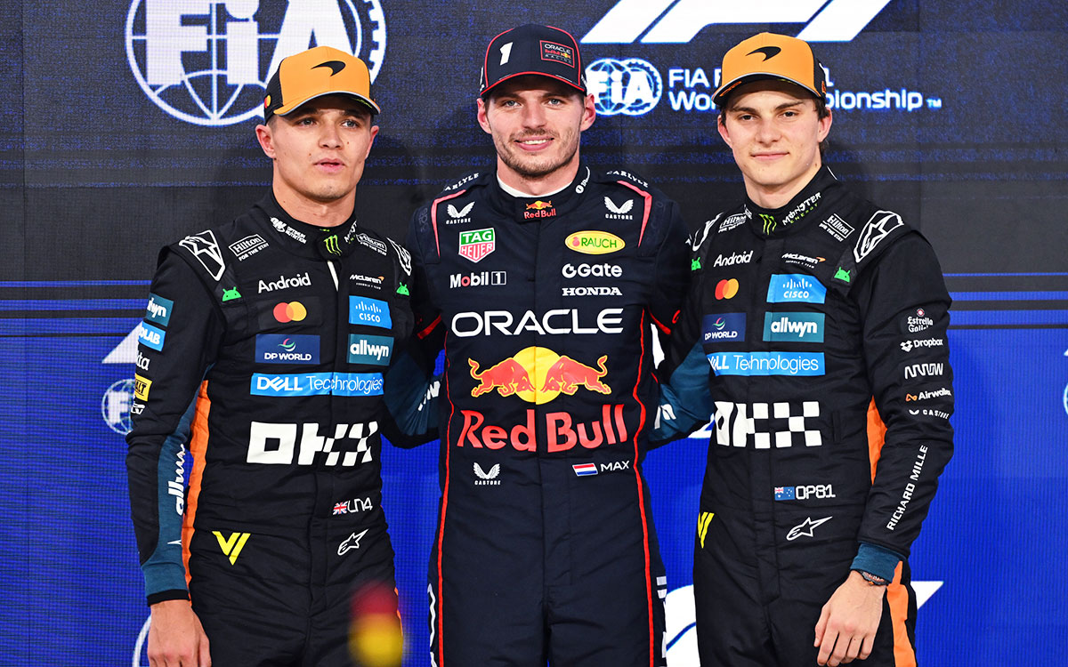 ポールポジションのマックス・フェルスタッペン（レッドブル・レーシング）、2番手ランド・ノリス（マクラーレン）、3番手オスカー・ピアストリ（マクラーレン）、2025年12月6日(土) F1アブダビGP予選（ヤス・マリーナ・サーキット）