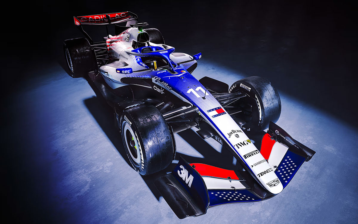 建国250周年を記念して星条旗をモチーフとしたスペシャルリバリー施されたキャデラックF1チームの2026年型マシン「MAC-26」、2026年F1イギリスGP（シルバーストン・サーキット） (7)