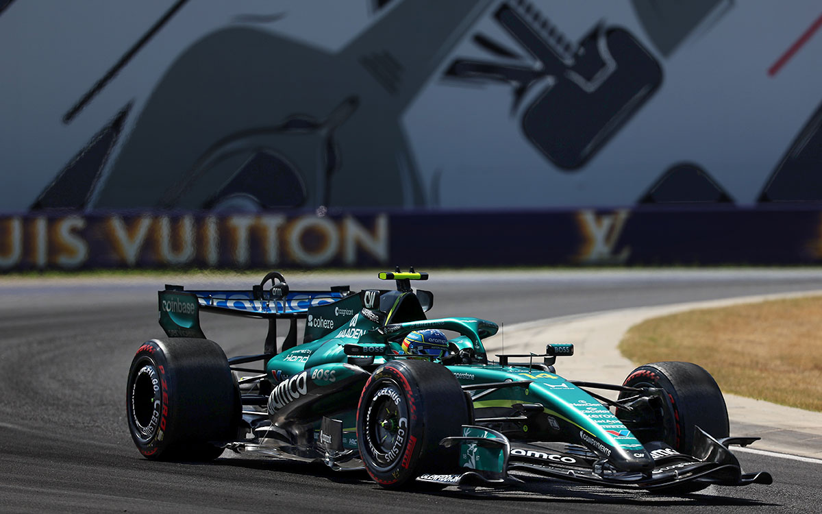 ハンガロリンクを走行するフェルナンド・アロンソ（アストンマーティン・ホンダ）、2026年7月25日（土） F1ハンガリーGP（ハンガロリンク）