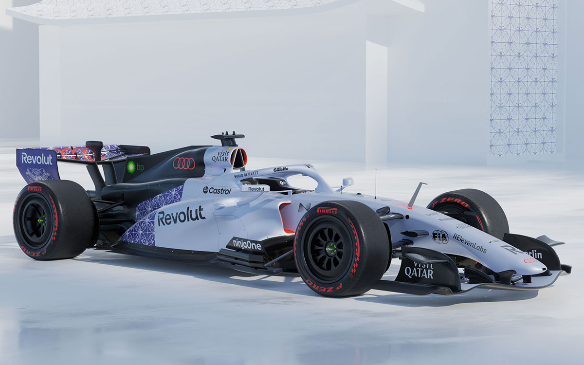 青みがかったシルバーの車体にプラナカン模様をあしらったアウディR26のF1シンガポールGPスペシャルリバリー、2026年10月5日(月)公開 (1)