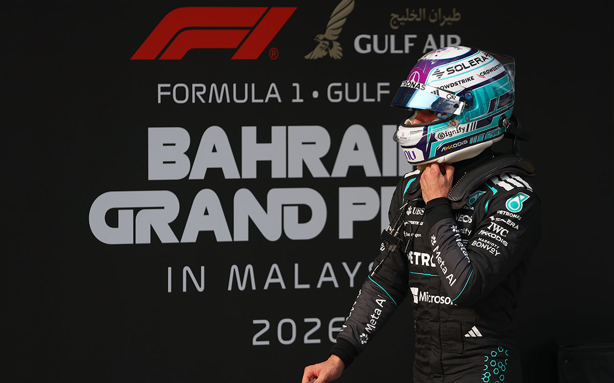 4番手にとどまった予選を経てパルクフェルメを歩くアンドレア・キミ・アントネッリ(メルセデス)、2026年10月3日(土) F1バーレーンGP(セパン・インターナショナル・サーキット)